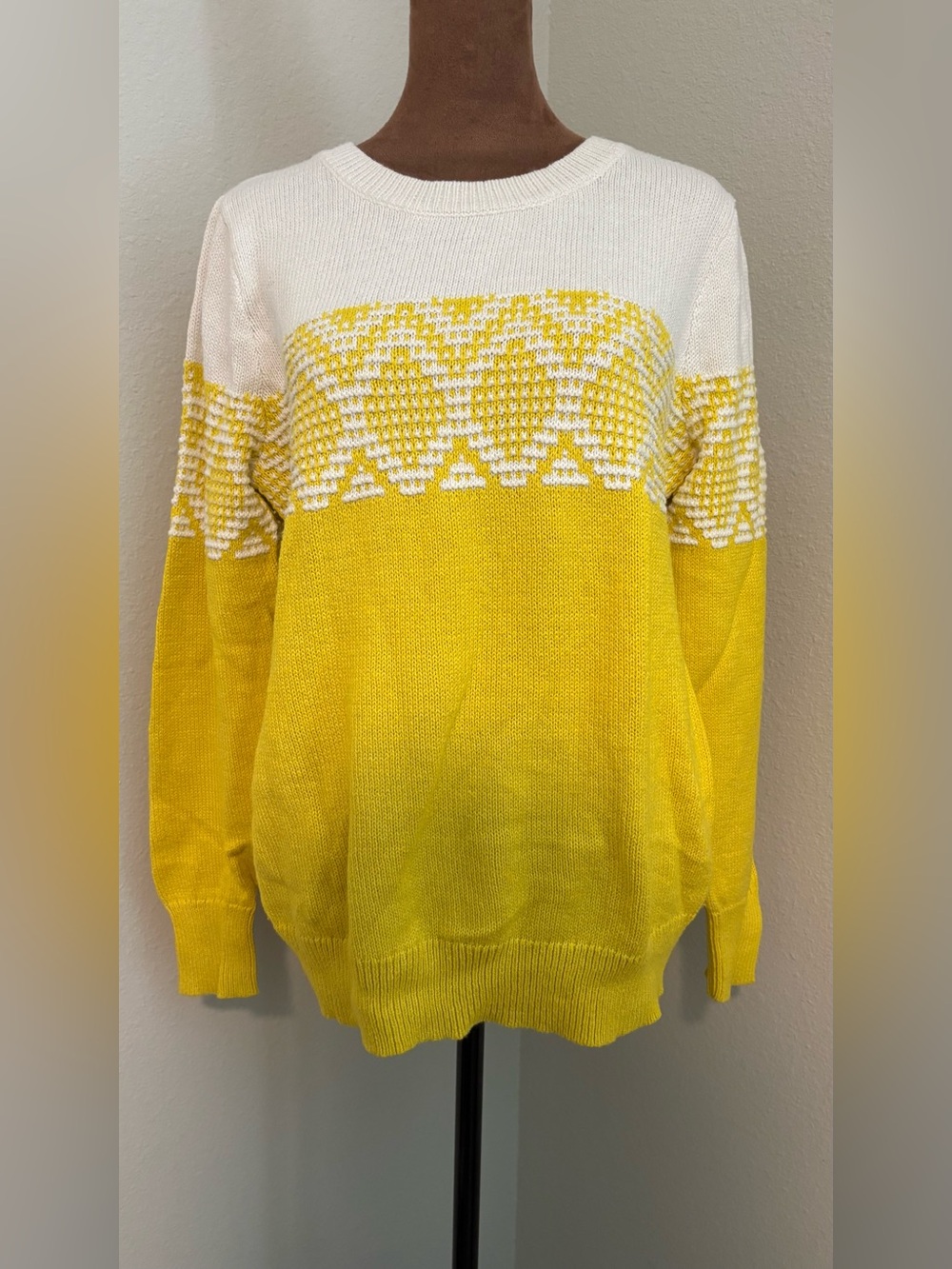 Old Navy Yellow and White Patterned Pullover Sweater